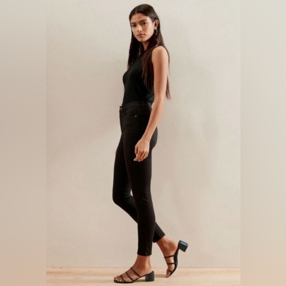 NWT! Banana Republic Black High-Rise Skinny Jean - Size 24 Petite🔹 - Picture 1 of 8